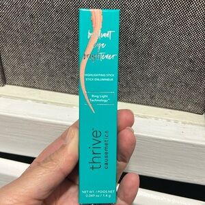 Thrive Causemetics brilliant eye brightener